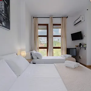 https://bb-elegance.emilia-romagnahotels.net